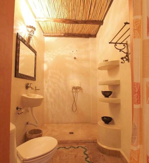 إستوديو قياسى مزودة بتراس, Dar Rio Oro