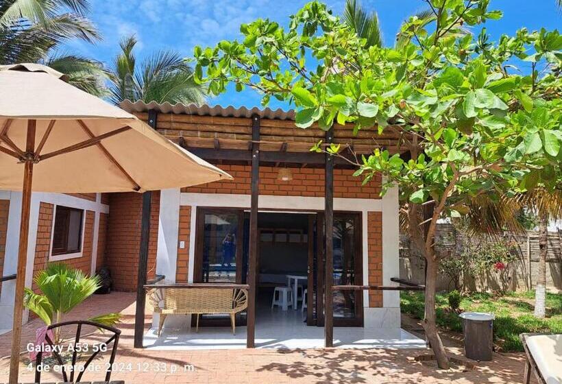 패밀리 방갈로, Punta Pacifico Bungalows Mancora