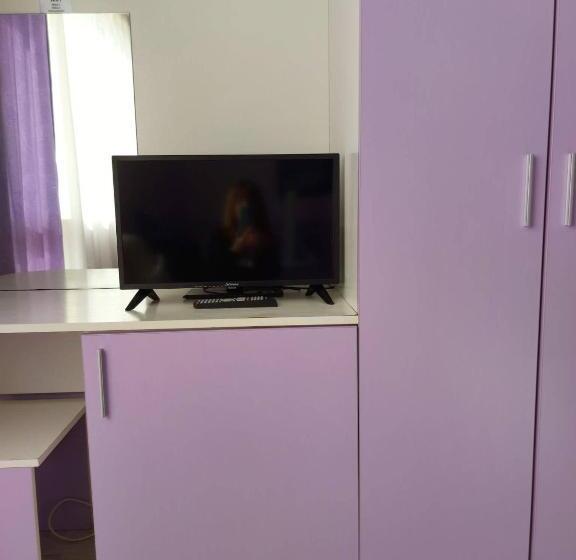 Трехместный Номер Стандарт с Балконом, Guest House Perla