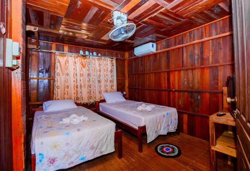 بانگلوی استاندارد, Molina Bungalows