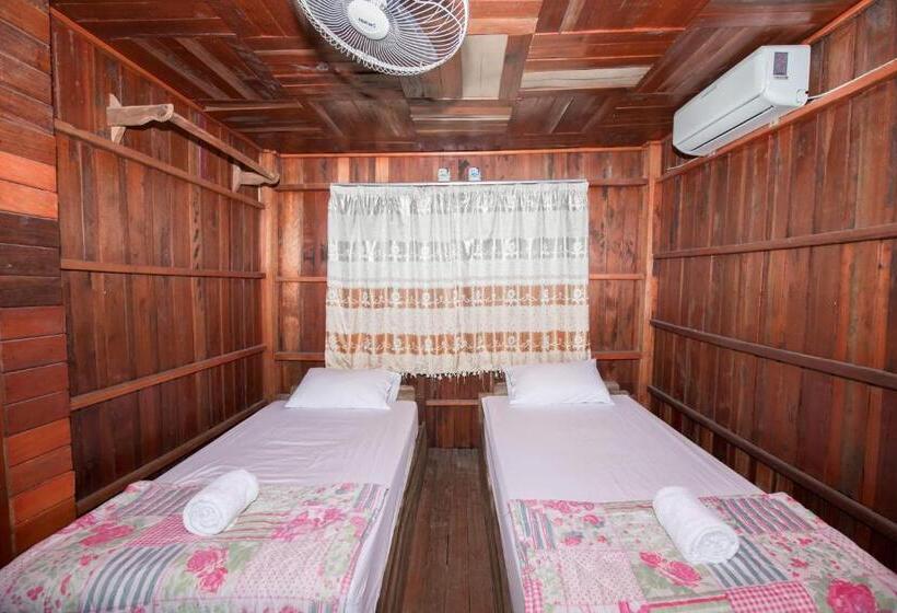 بانگلوی استاندارد, Molina Bungalows