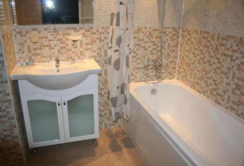 Люкс с Балконом, Aparthotel Vris
