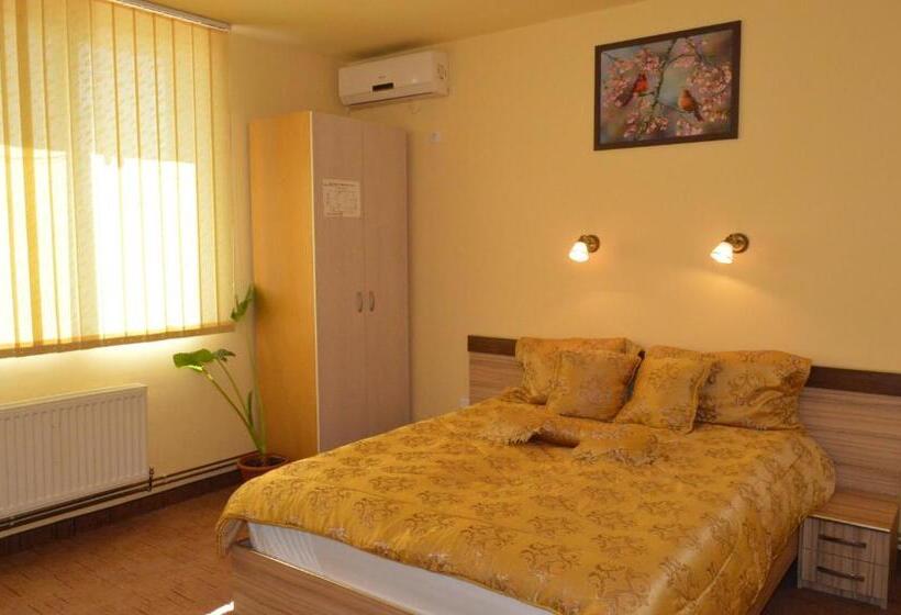 اتاق استاندارد, Pensiunea Beverly Hills
