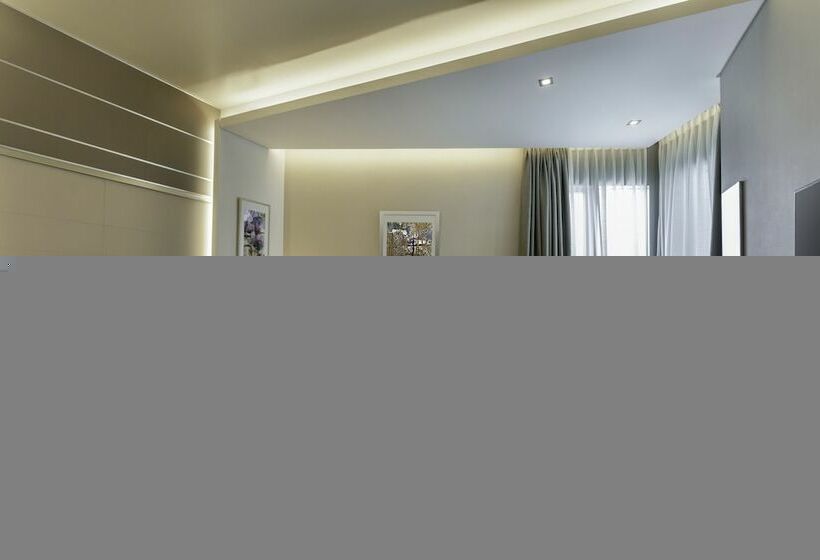 Номер Клуб, Renaissance Business Bay Hotel, Dubai