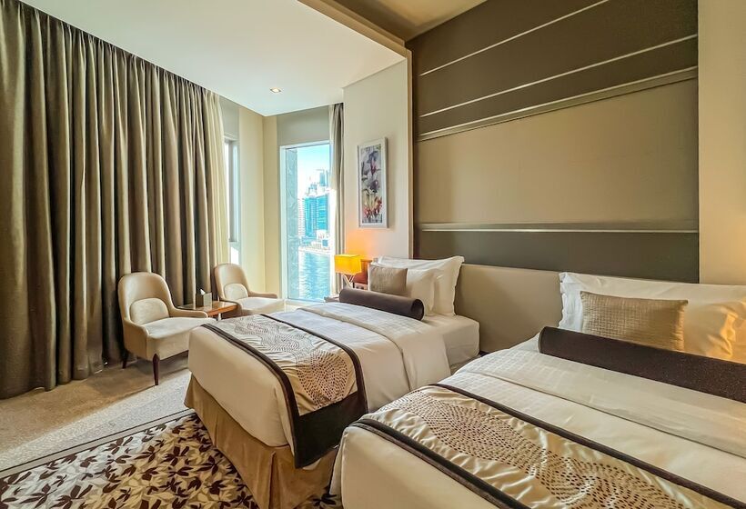 Номер Deluxe, Renaissance Business Bay Hotel, Dubai