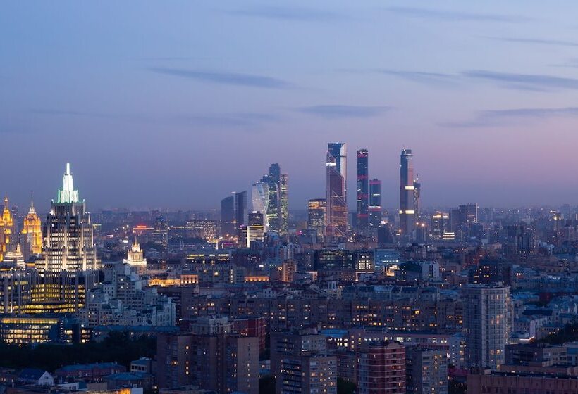 Номер Стандарт Вид на Город, Radisson Blu Olympiyskiy