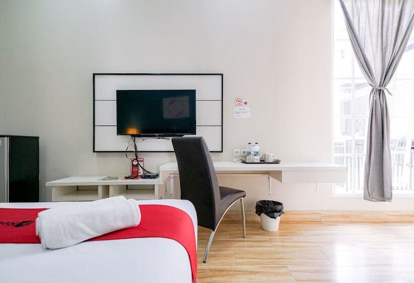 Номер Стандарт, Reddoorz Premium Near Rs Pondok Indah