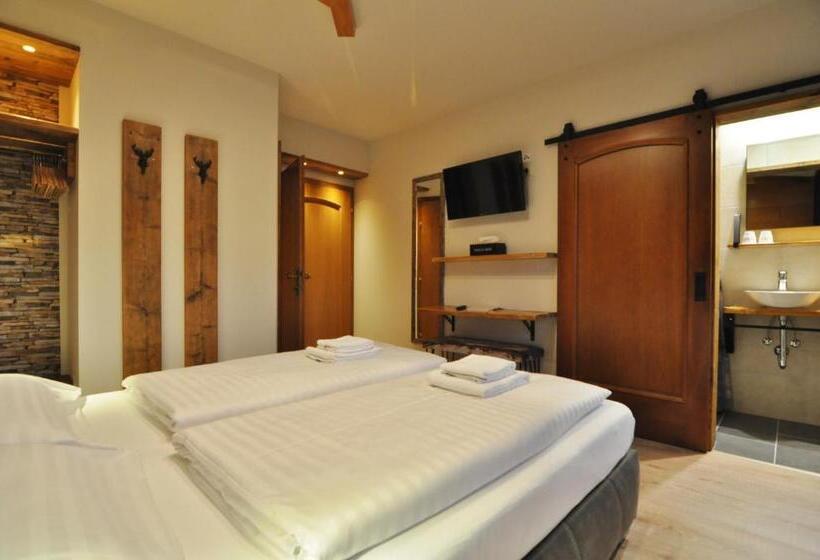 Номер Стандарт с Балконом, Pension & Apartments Weissbriach