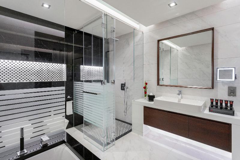 Полулюкс, Renaissance Business Bay Hotel, Dubai