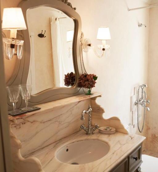 Дом 4 Спальни, Amaryllis Boutique Guest House