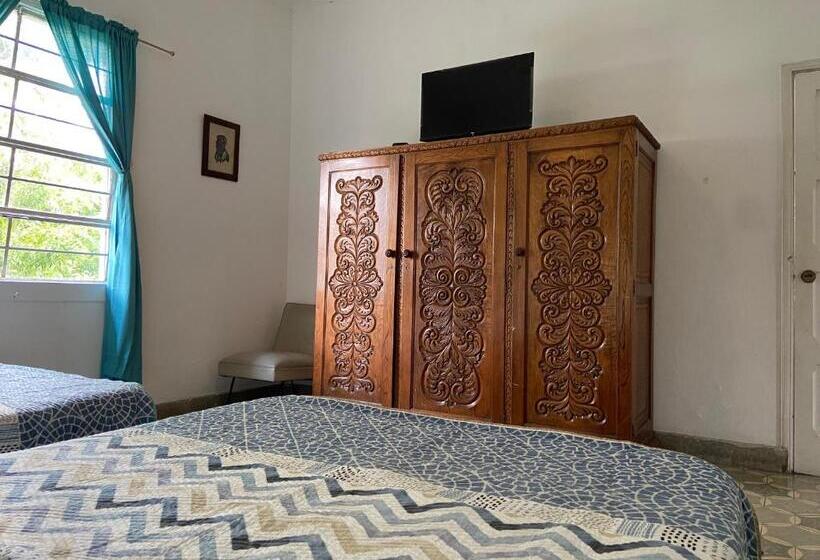 Номер Стандарт Трехместный, Hostal Cumbres Del Volcan Flor Blanca