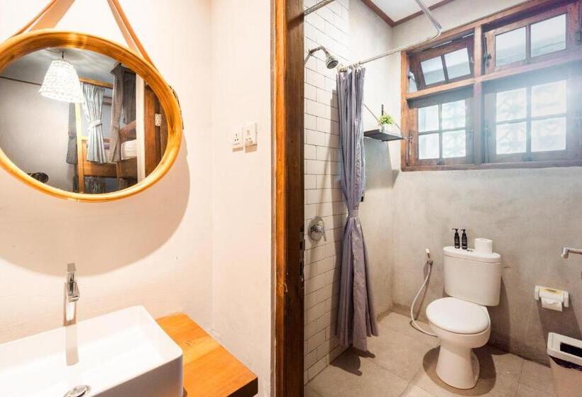 Номер Deluxe, Interconnection Hostel