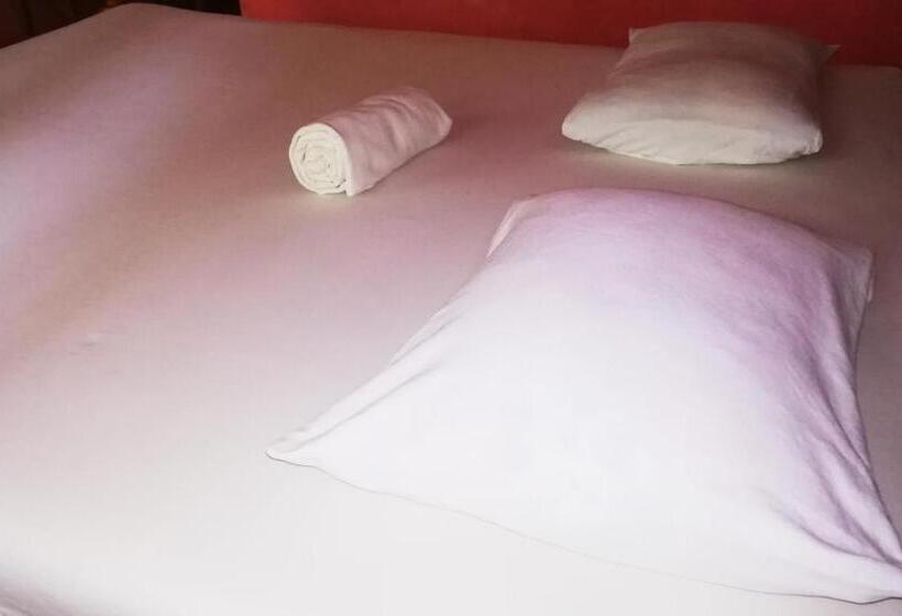 اتاق لوکس, Blue Sky Guest House Dambulla