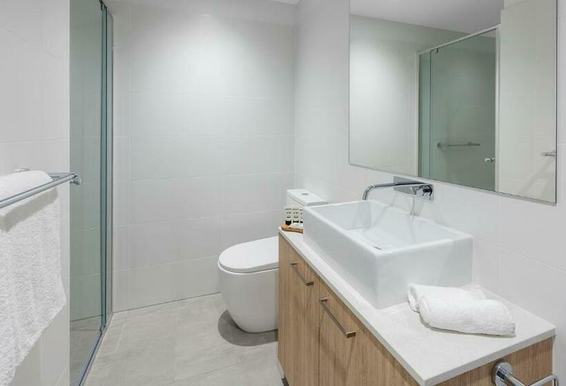 جناح سوبيريور, Avani Adelaide Residences