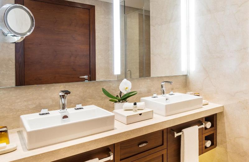 اتاق لوکس با بالکن, Al Messila, A Luxury Collection Resort & Spa, Doha