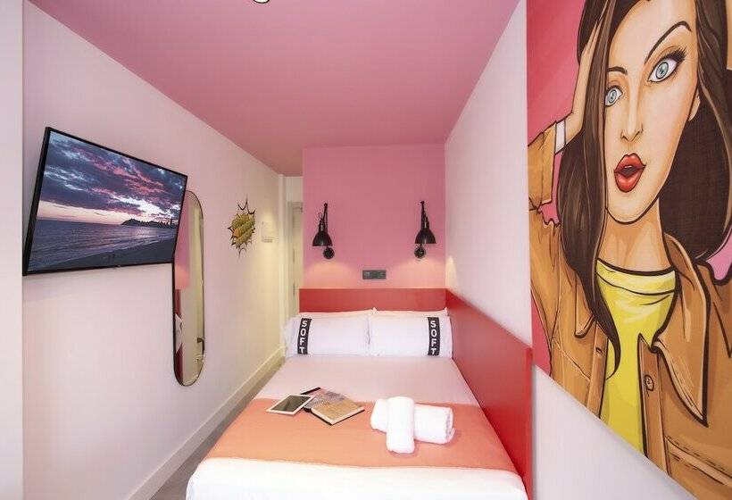 オーシャンビュースタンダードルームバルコニー付き, Casual Pop Art Benidorm
