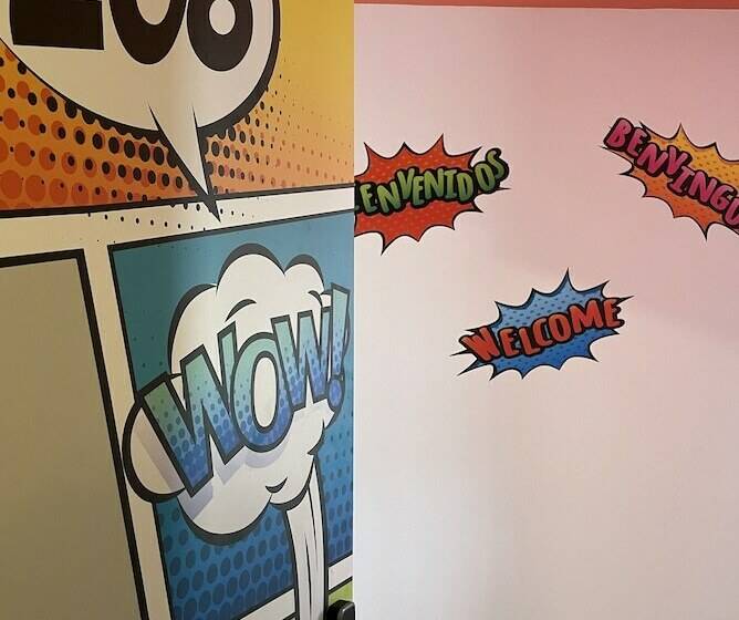 ファミリールーム, Casual Pop Art Benidorm