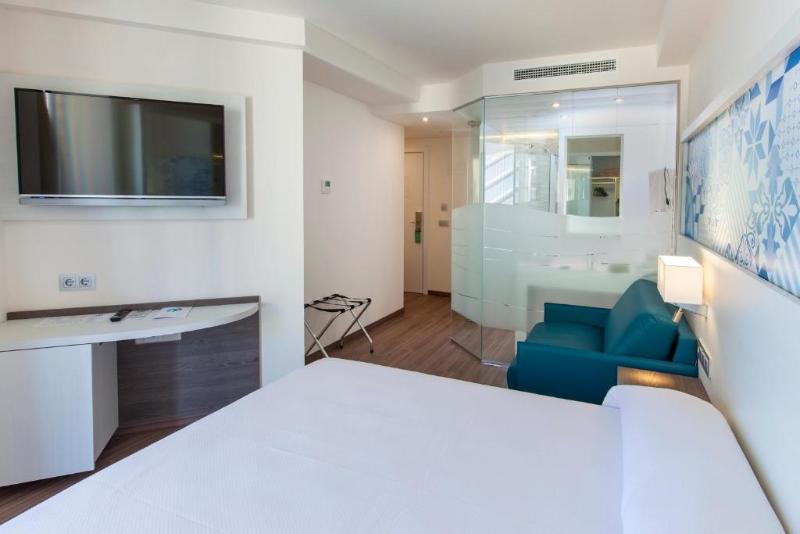 Номер Стандарт Трехместный, Port Benidorm Hotel & Spa 4* Sup