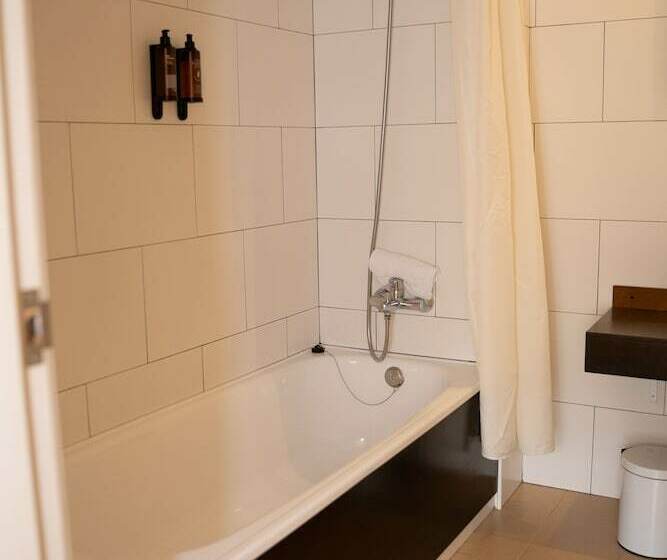 Номер Стандарт Трехместный, Espanya Calella - 30º hotels