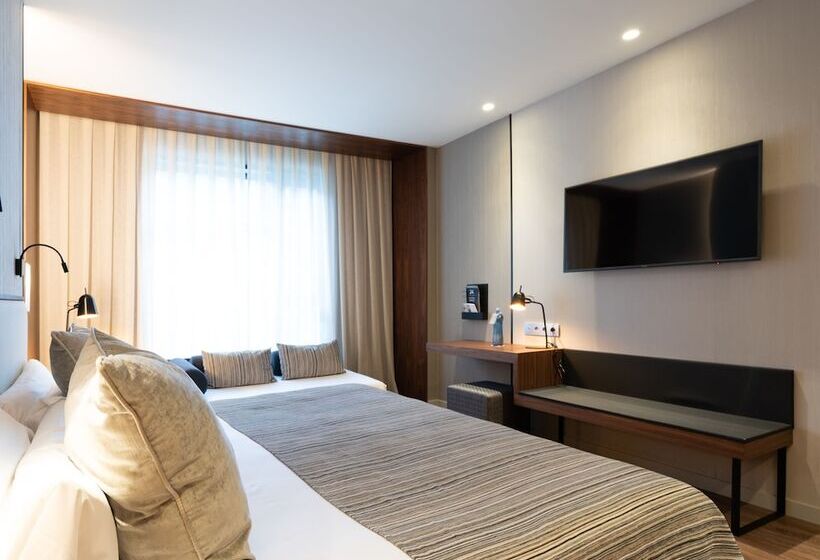 Habitación Triple Estándar, Catalonia Barcelona Plaza