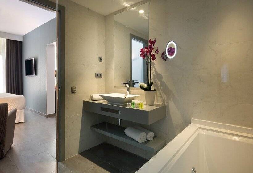 سوییت, Palladium Hotel Cala Llonga - Adults Only