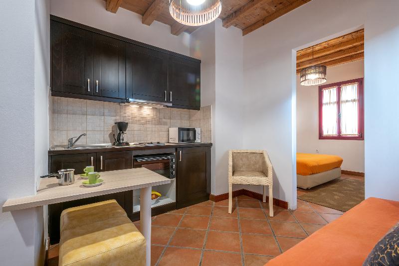 סוויטה, Carlemany Girona