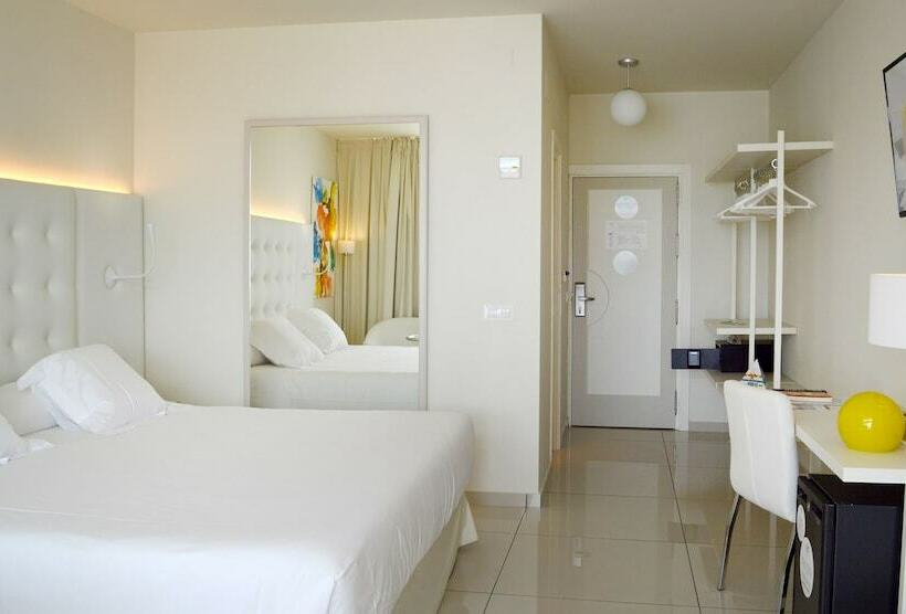 オーシャンビュースタンダードルーム, On Hotels Oceanfront - Adults Designed