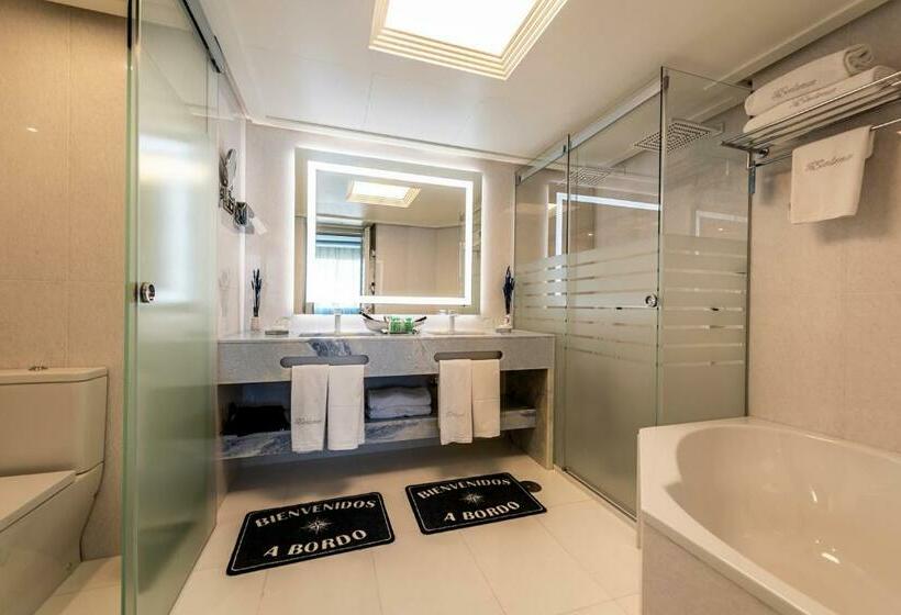 Suite, Santemar
