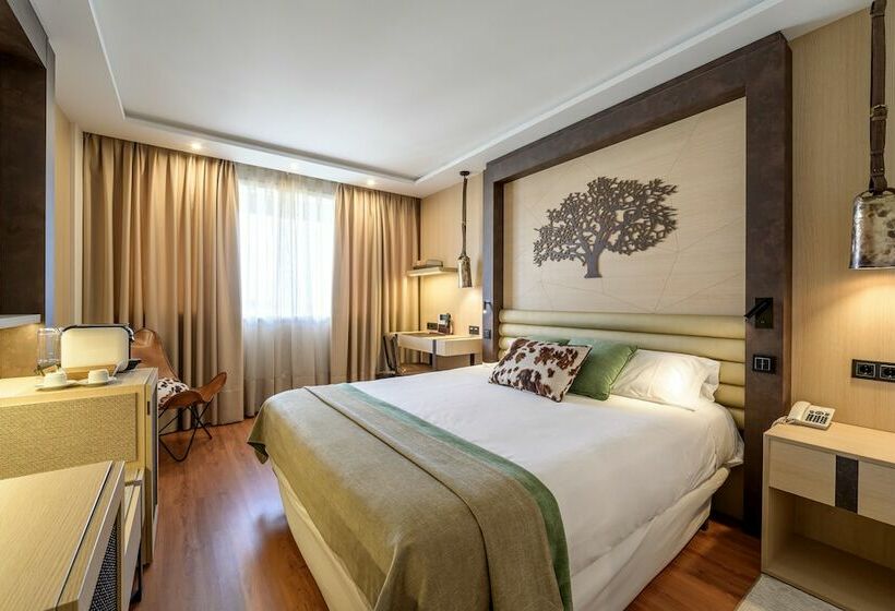 デラックスの４人部屋, Santemar