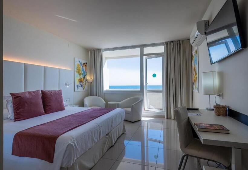 オーシャンビュースタンダードルーム, On Hotels Oceanfront - Adults Designed