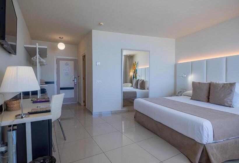 オーシャンビュースーペリアールーム, On Hotels Oceanfront - Adults Designed