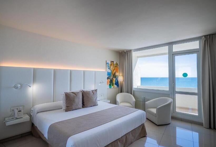 キングサイズベッドのスーペリアルーム, On Hotels Oceanfront - Adults Designed