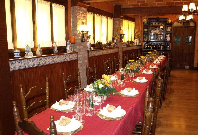 Четырехместный Номер Стандарт, Hostal Talabart