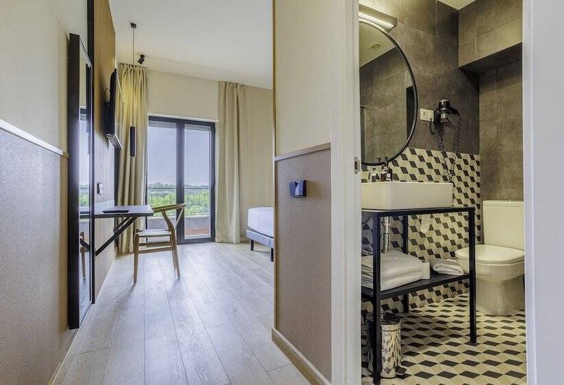 Habitación Comfort, Acta Madfor