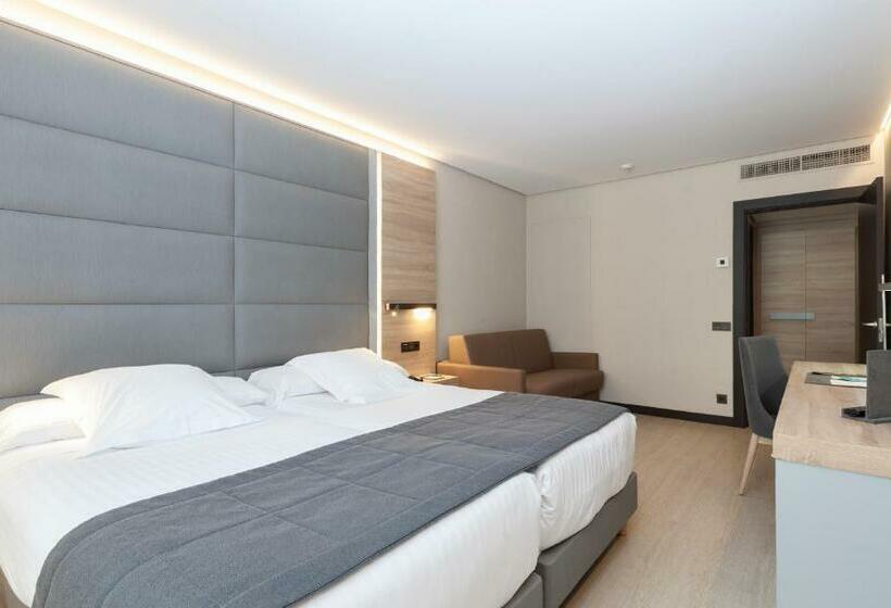 Habitación Estándar, Liabeny