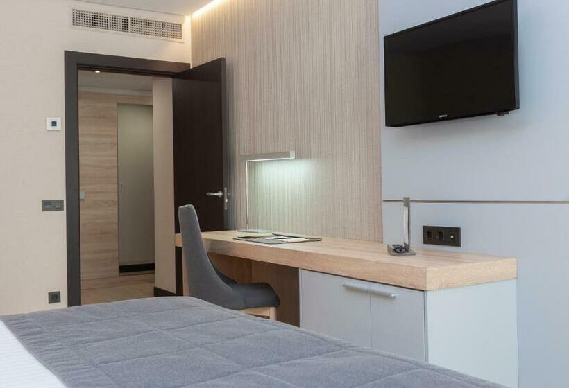 Habitación Familiar, Liabeny