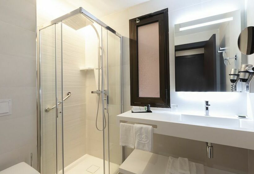 Habitación Economy, Liabeny