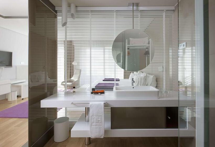 Полулюкс с Видом, NH Collection Madrid Eurobuilding