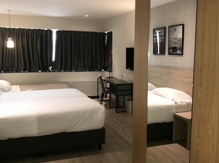 Семейный Номер, Ramada By Wyndham Madrid Tres Cantos