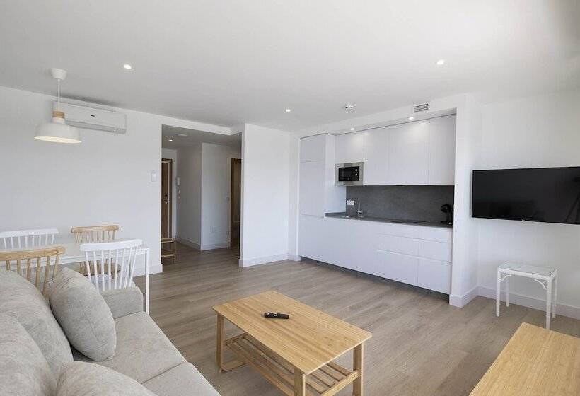 テラス付き１ベッドルームアパートメント, Apartamentos Rotilio