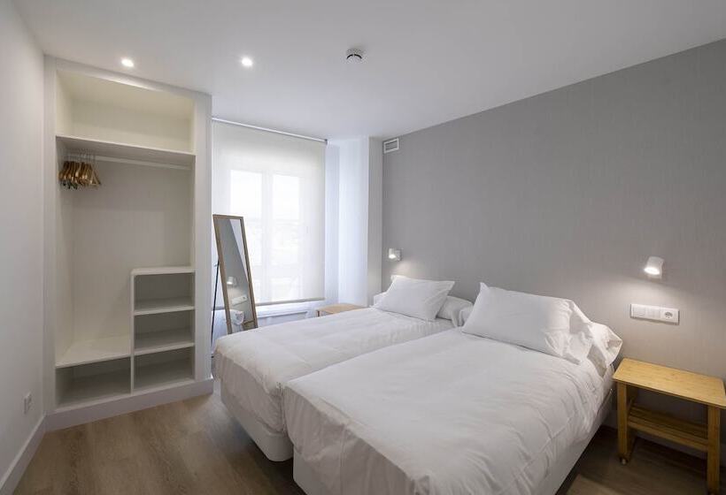 ２ベッドルームアパートメント, Apartamentos Rotilio