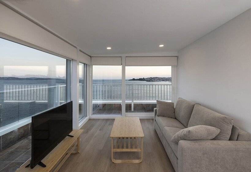 １ベッドルームペントハウスアパート, Apartamentos Rotilio