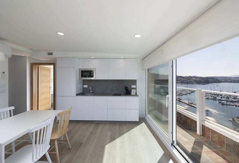 １ベッドルームペントハウスアパート, Apartamentos Rotilio
