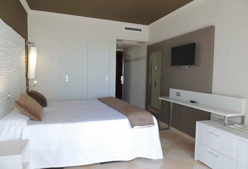 Standard-huone, Augustus