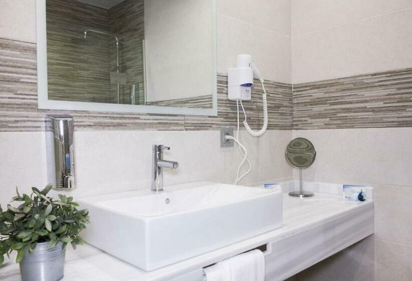 Номер Стандарт Трехместный, Hospedium Hotel Castilla
