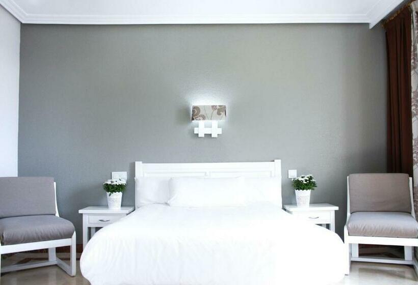 Семейный Номер, Hospedium Hotel Castilla
