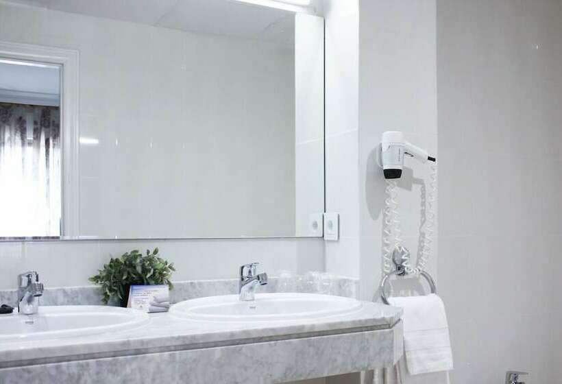 Семейный Номер, Hospedium Hotel Castilla