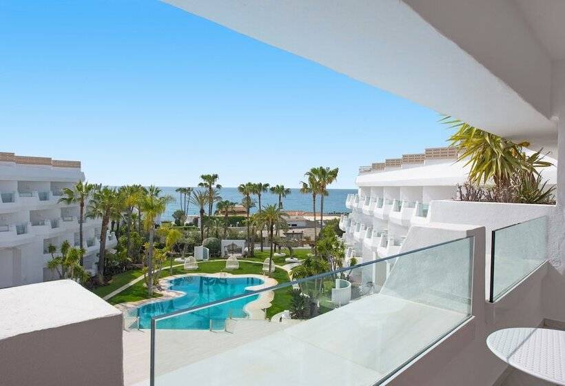 プールビュージュニアスイート, Iberostar Selection Marbella Coral Beach