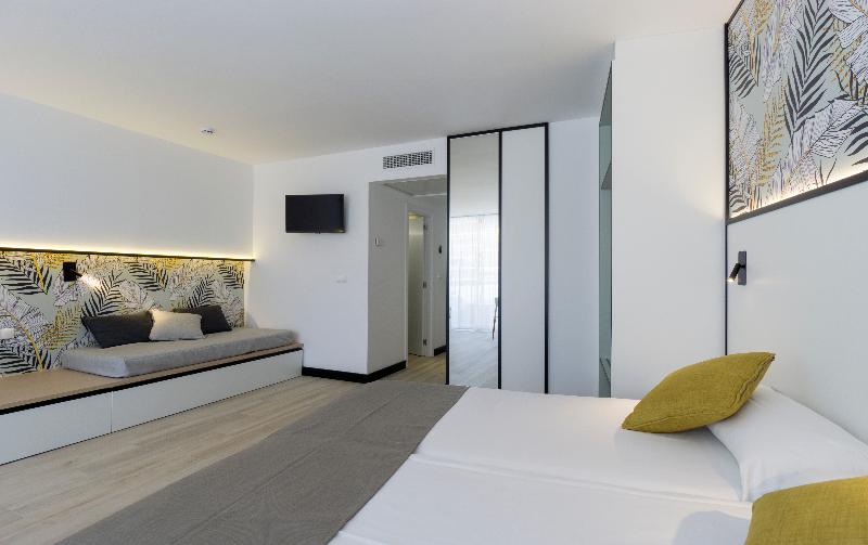 Семейный Номер Superior, Medplaya Hotel Calypso