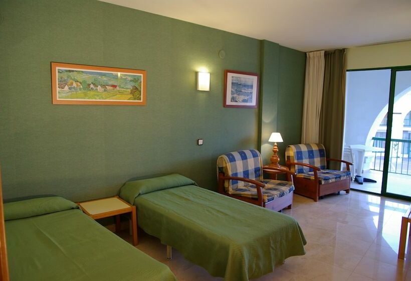 Четырехместный Номер Стандарт, ALEGRIA Hotel Pino Alto